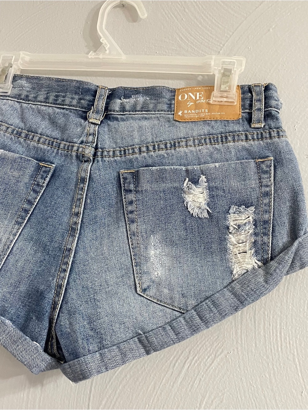 One Teaspoon Bandit Cuffed Denim Shorts Women 25 Blue Distressed Cowgirl Coastal - Picture 7 of 11